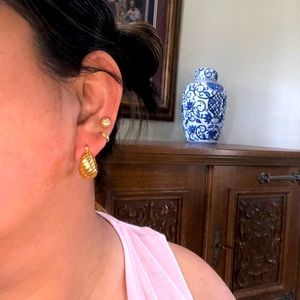 Brand New Solid gold 18k hoop earrings (stamped K18) Japan Made.